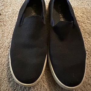 Rothy’s original slip on sneaker. Size 11 black.